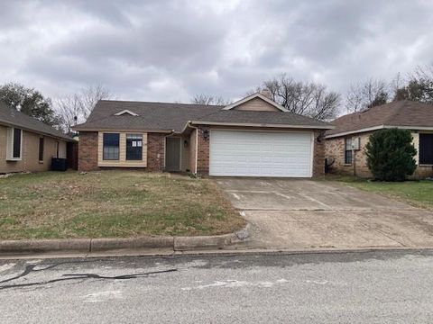 4220 Staghorn Circle N Fort Worth TX 76137