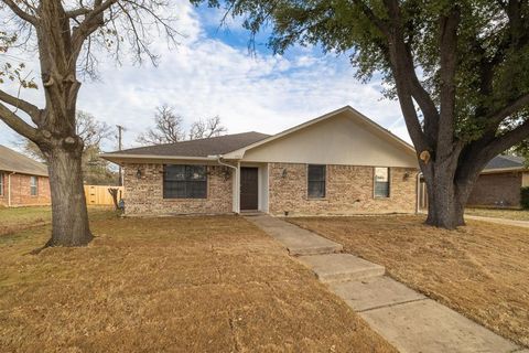 2905 Cross Timbers Drive Irving TX 75060