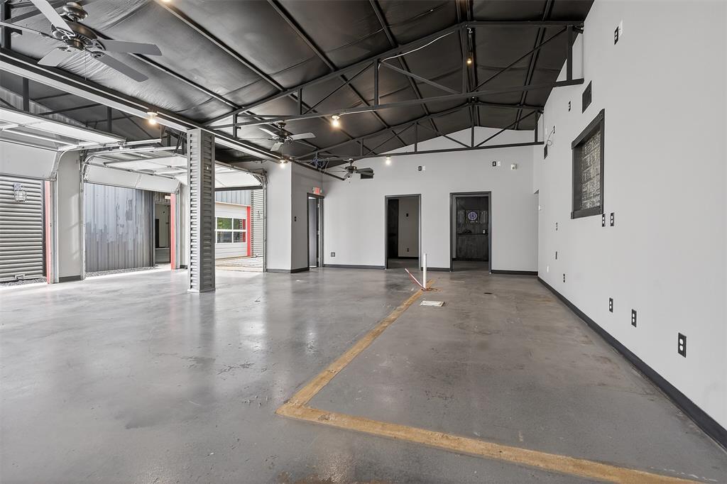 2795 Wilshire Boulevard