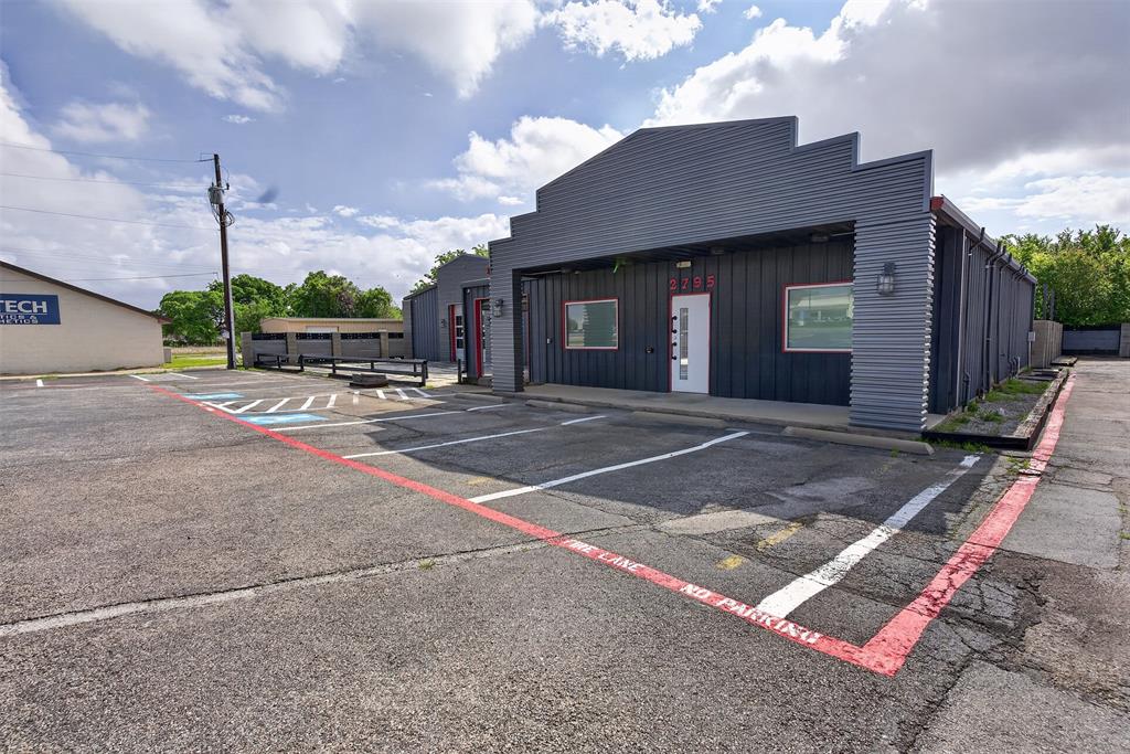 2795 Wilshire Boulevard