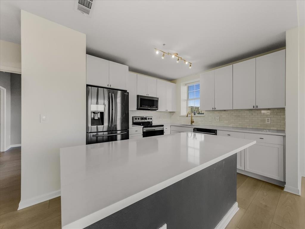 Renaissance On Turtle Creek Condo - Residential Lease