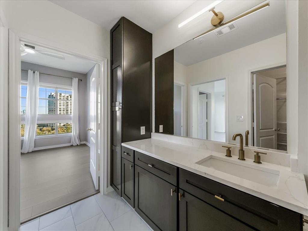 Renaissance On Turtle Creek Condo - Residential Lease