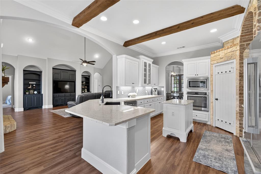 Haslet, Texas 76052, United States, 4 Bedrooms Bedrooms, ,3 BathroomsBathrooms,Residential,Pending,151616