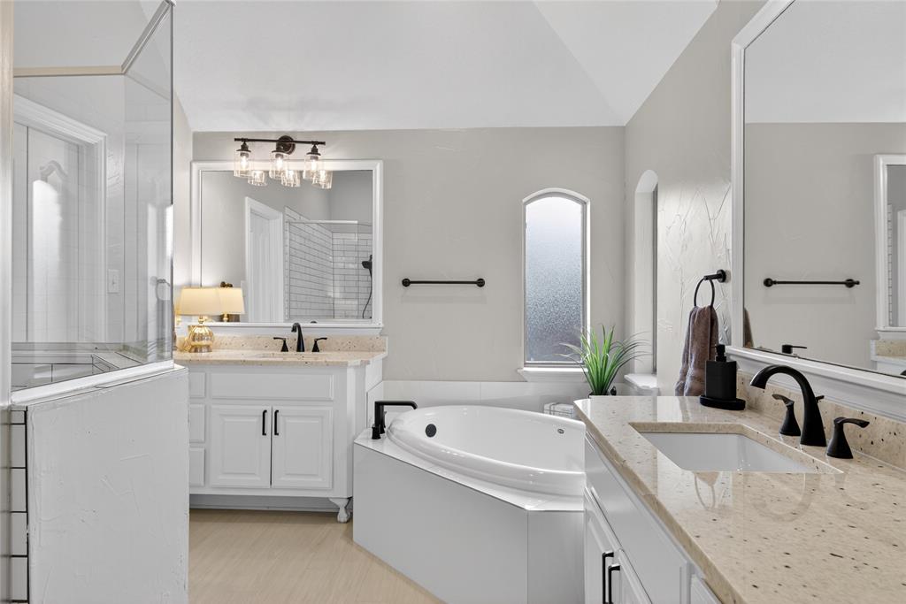 Haslet, Texas 76052, United States, 4 Bedrooms Bedrooms, ,3 BathroomsBathrooms,Residential,Pending,151616