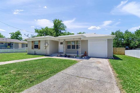 Tiny photo for 103 Tipton Street, Whitesboro, TX 76273 (MLS # 21197471)