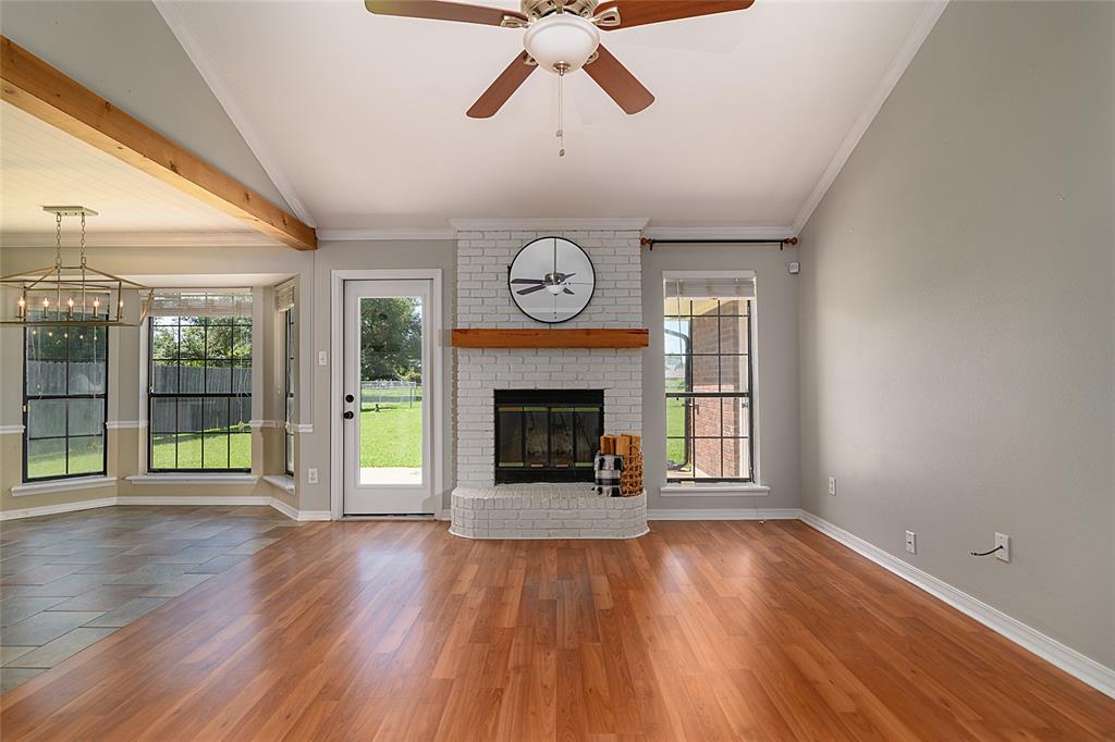 5318 Lauri Lane