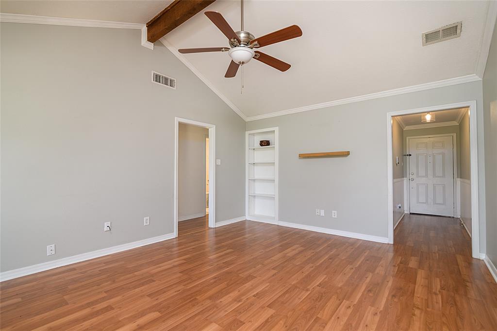 5318 Lauri Lane