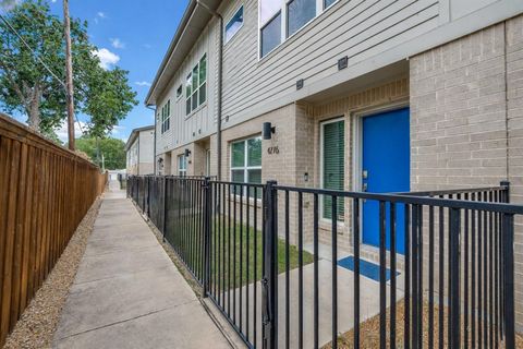 Tiny photo for 4776 Asher Place, Dallas, TX 75204 (MLS # 21191373)