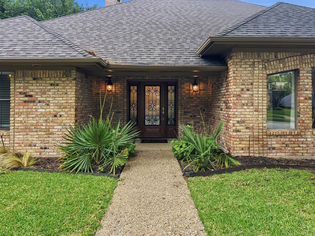 2412 Clublake Trail