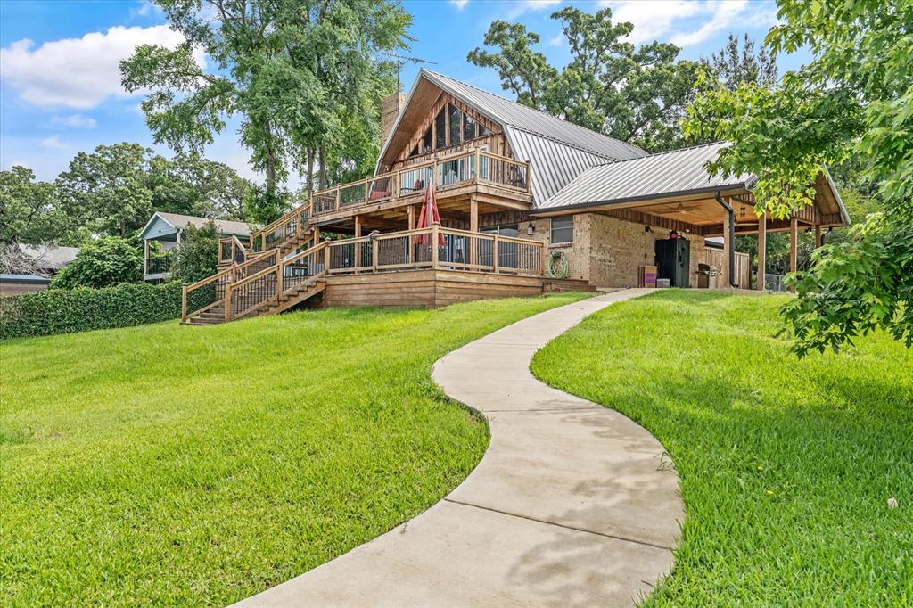 107 Oak Acres Drive W
