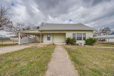 Photo of 308 N Bois D Arc Street, Savoy, TX 75479 (MLS # 21194017)