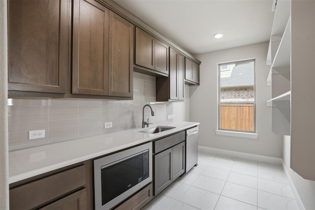 DOMINION OF PLEASANT VALLEY - Residential