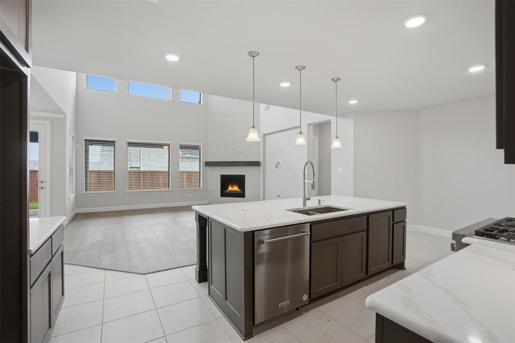 DOMINION OF PLEASANT VALLEY - Residential