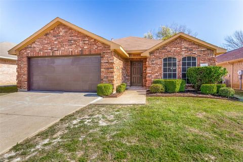 709 S Emma Drive Arlington TX 76002