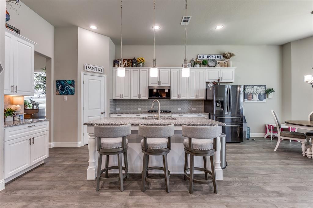 3122 Grandview Drive