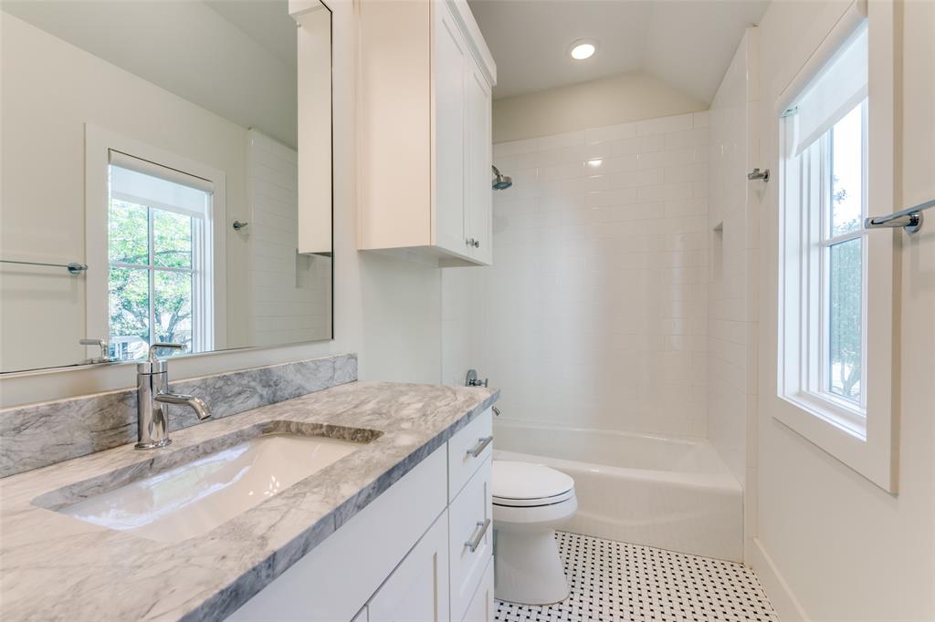 Linwood Place - Residential