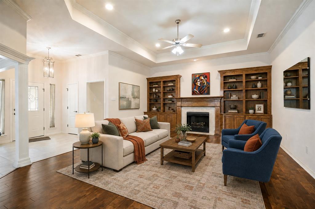 210 Bluebonnet Lane