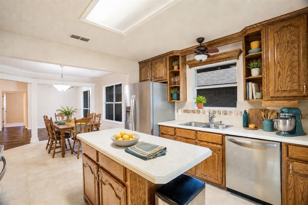 210 Bluebonnet Lane