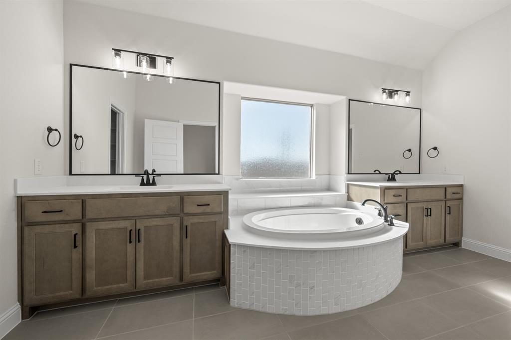 Myrtle Creek - Residential