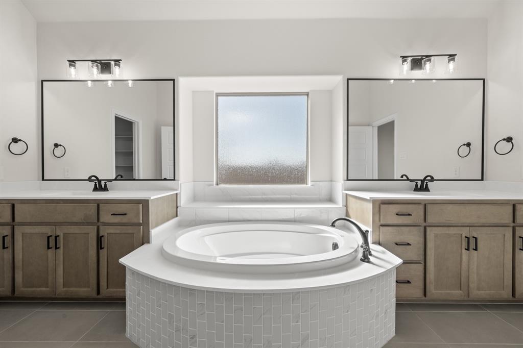 Myrtle Creek - Residential