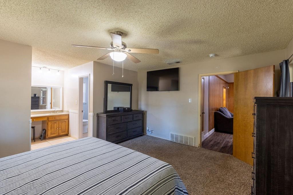 1634 Robin Place