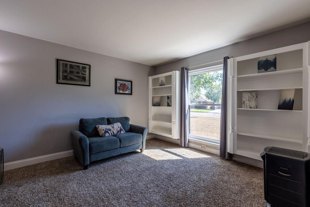 1634 Robin Place