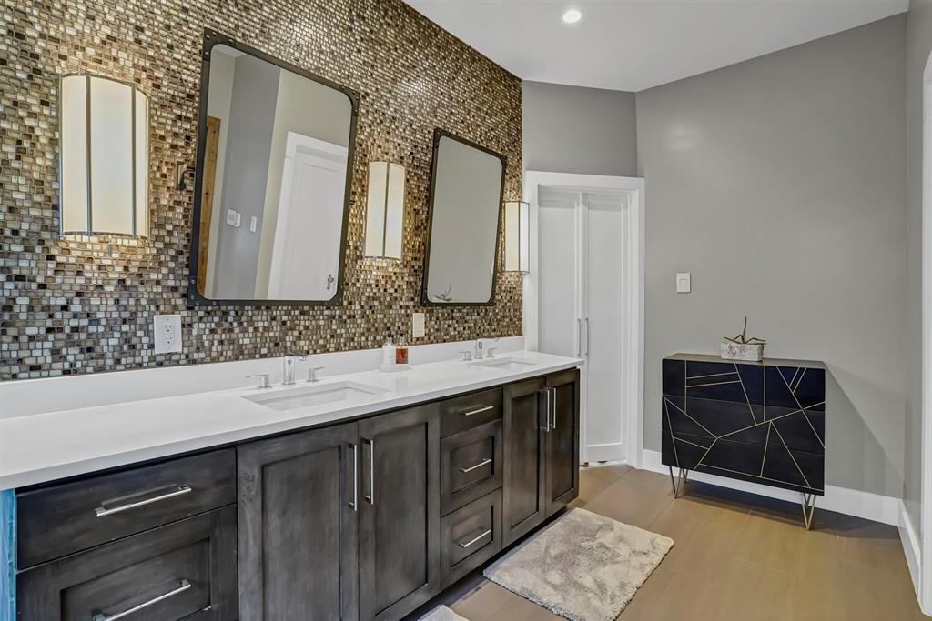 S M U Heights - Residential