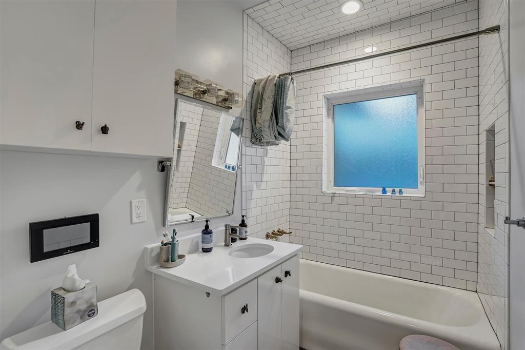 S M U Heights - Residential