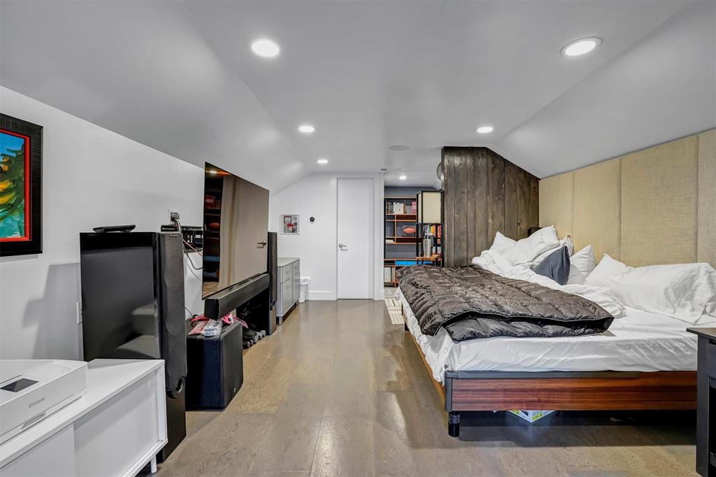 S M U Heights - Residential