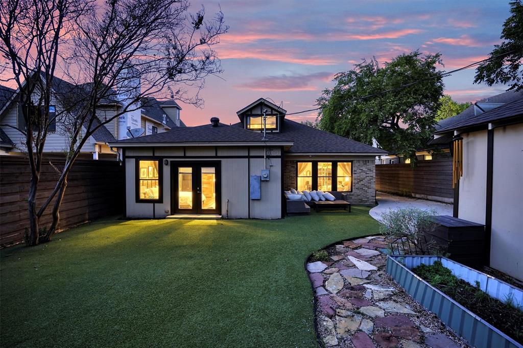 S M U Heights - Residential