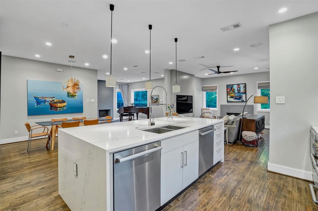 S M U Heights - Residential