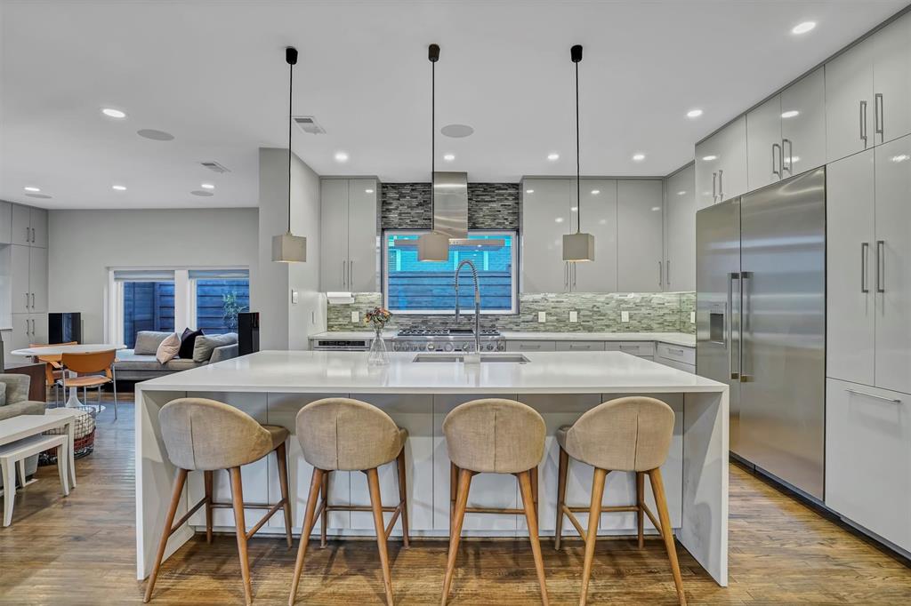 S M U Heights - Residential