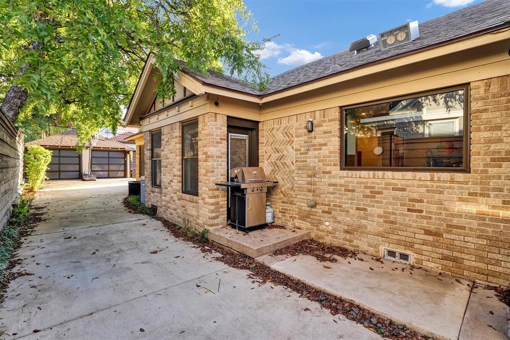 S M U Heights - Residential