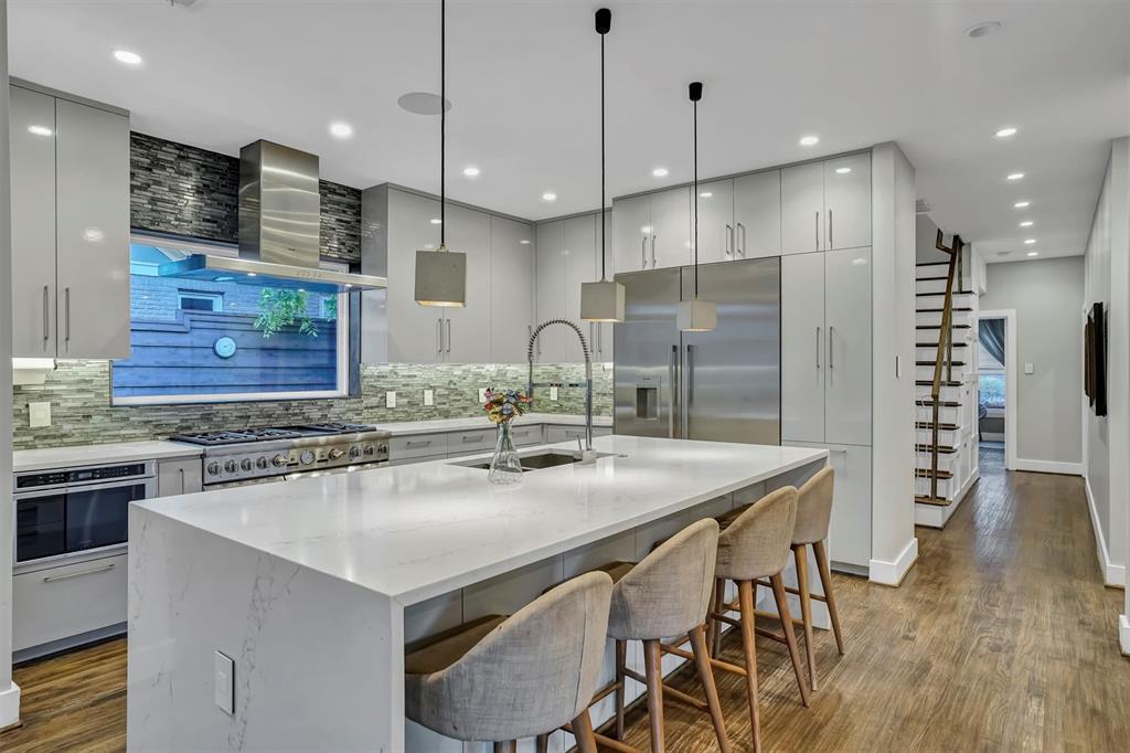 S M U Heights - Residential