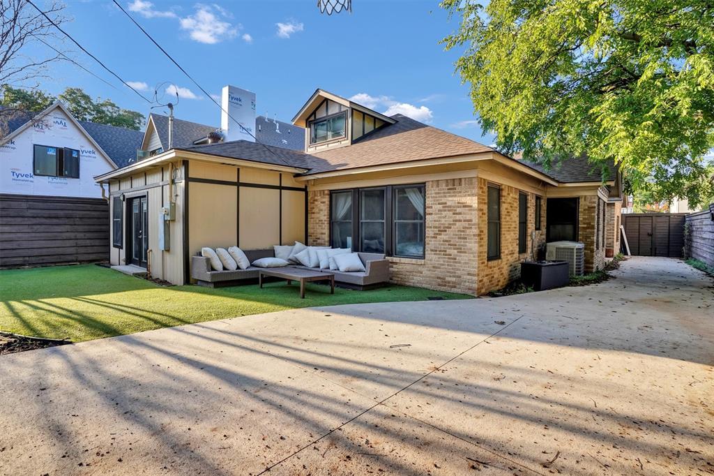 S M U Heights - Residential