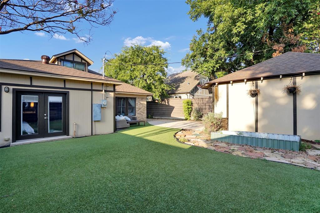 S M U Heights - Residential