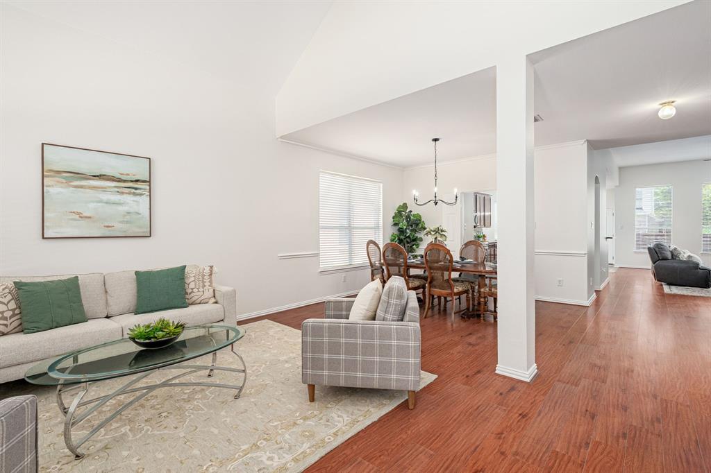 206 Del Cano Drive