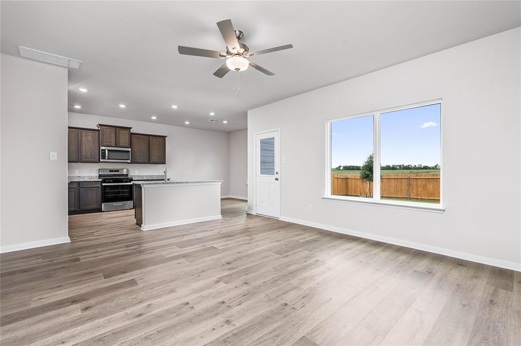 1537 William Wallace Street