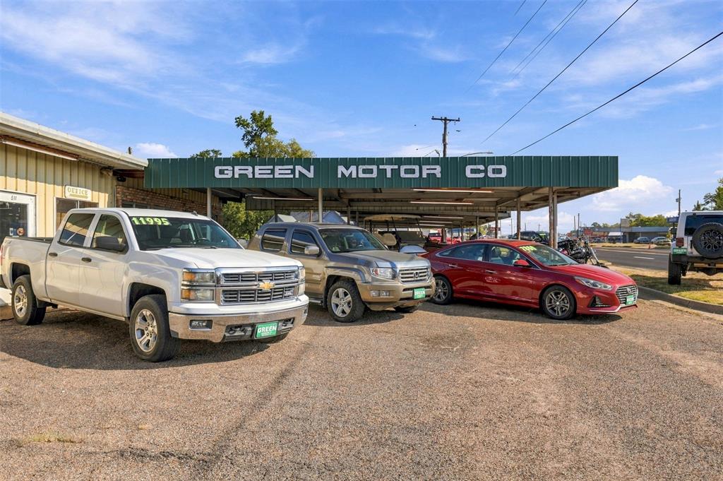 Photo of 511 S Greer Blvd, Pittsburg, TX 75686 (MLS # 21391805)