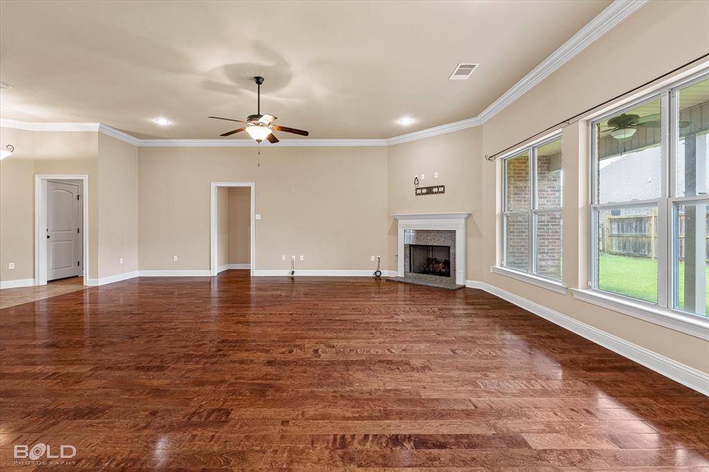 Shreveport, Louisiana 71106, United States, 4 Bedrooms Bedrooms, ,2 BathroomsBathrooms,Residential,Active,133369