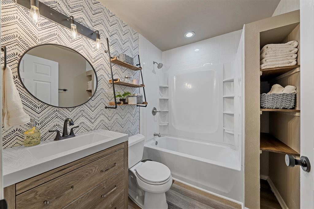 North Side - Residential Income