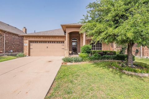 Photo of 12713 Diamond Peak Drive, Fort Worth, TX 76177 (MLS # 21251871)
