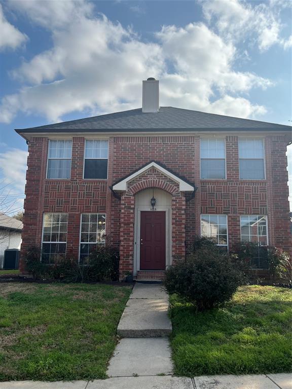 1005 Lake Bluff Drive