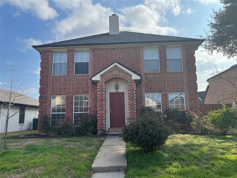 Photo of 1005 Lake Bluff Drive, Flower Mound, TX 75028 (MLS # 21194758)