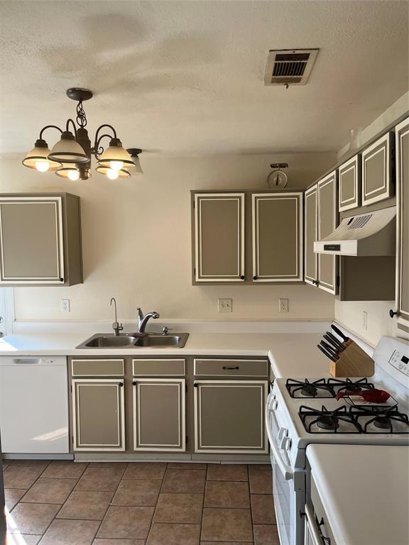 Lake Bluff Sub - Residential