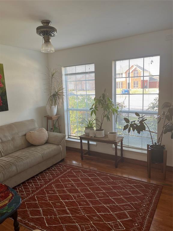 1005 Lake Bluff Drive