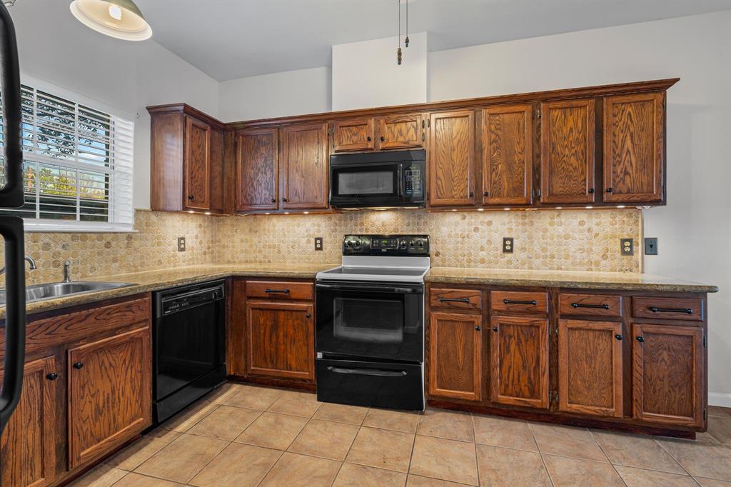 Keller Spgs Condos - Residential