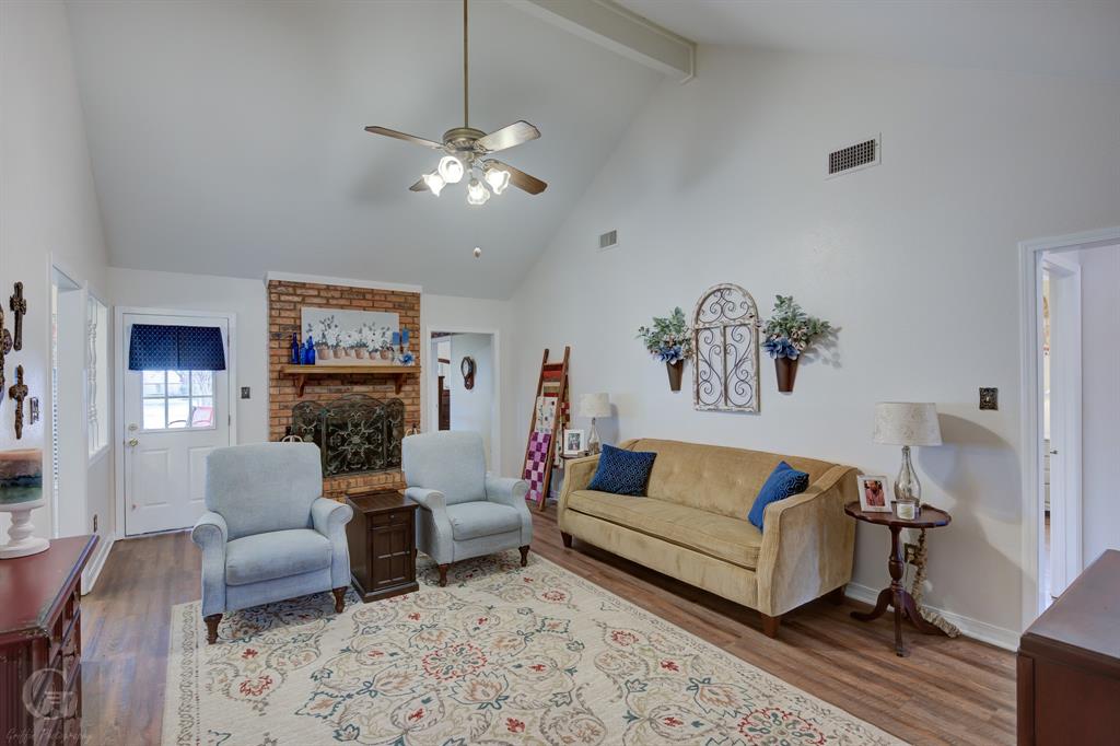 Bossier City, Louisiana 71111, United States, 4 Bedrooms Bedrooms, ,3 BathroomsBathrooms,Residential,Active,97916