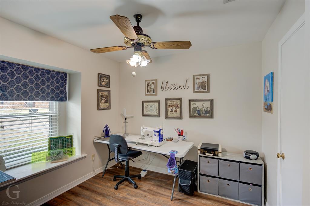 Bossier City, Louisiana 71111, United States, 4 Bedrooms Bedrooms, ,3 BathroomsBathrooms,Residential,Active,97916