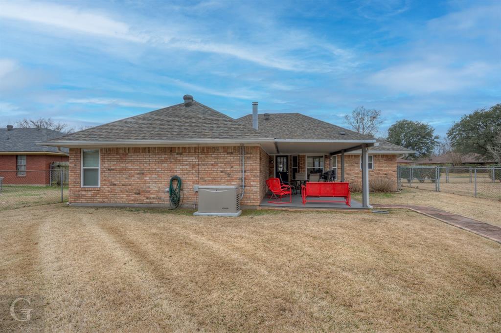 Bossier City, Louisiana 71111, United States, 4 Bedrooms Bedrooms, ,3 BathroomsBathrooms,Residential,Active,97916